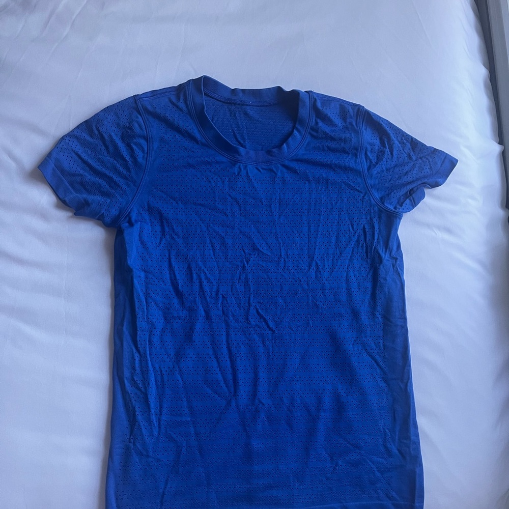 Blue Lululemon short sleeve size 4